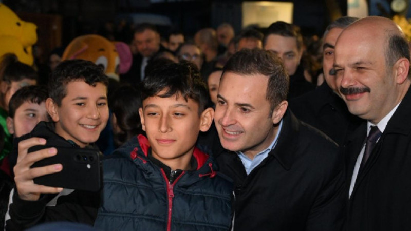 Başkan Akın ilk İftarı İvrindi de yaptı