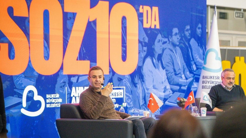 Başkan Akın SÖZ10'da Gençlerle buluştu